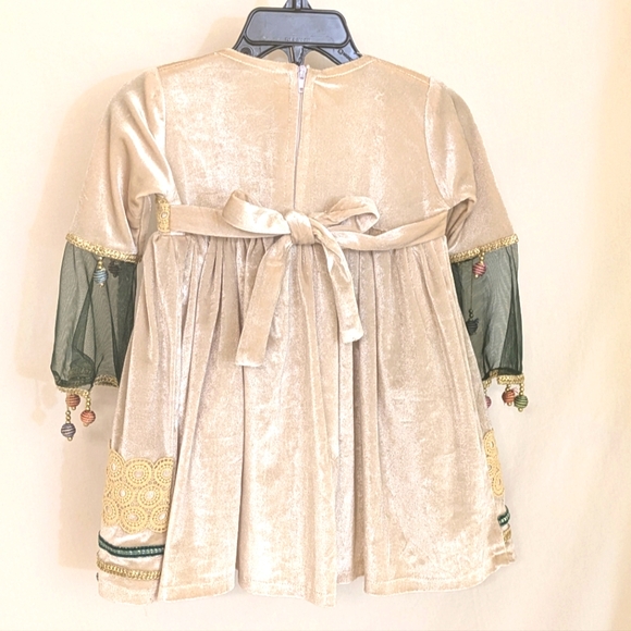 Kurta/Frock embellished toddler dress, size 18m (eu20), cream, gold, green color - Picture 2 of 3